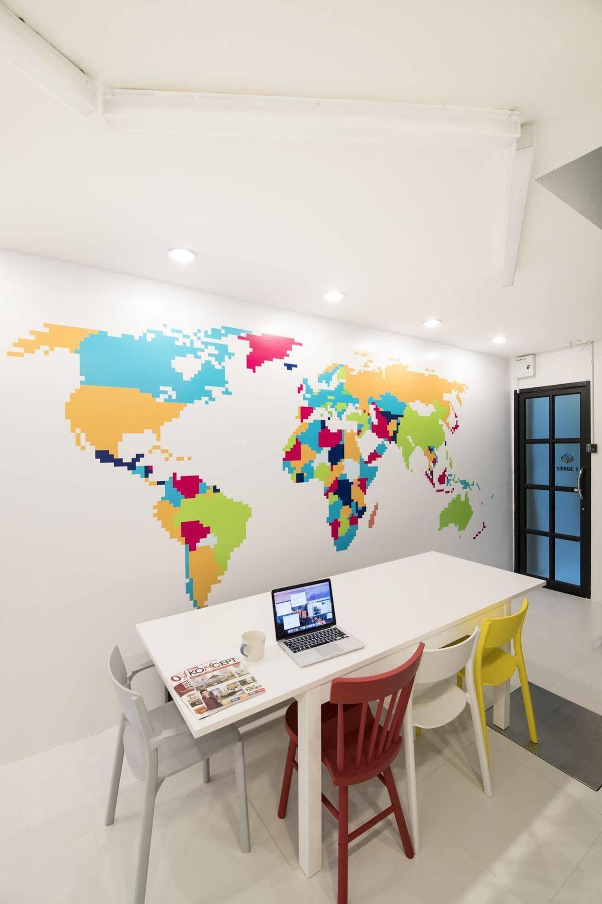 Pixellar Hostel Бангкок Экстерьер фото