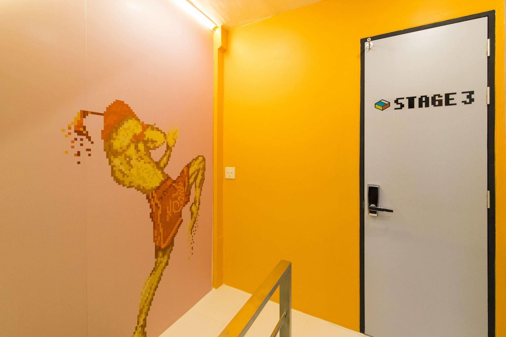 Pixellar Hostel Бангкок Экстерьер фото